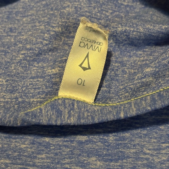 Ivivva by Lululemon size 10 long sleeve - Picture 3 of 5